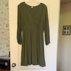 Old Navy Green Long Sleeve Dress